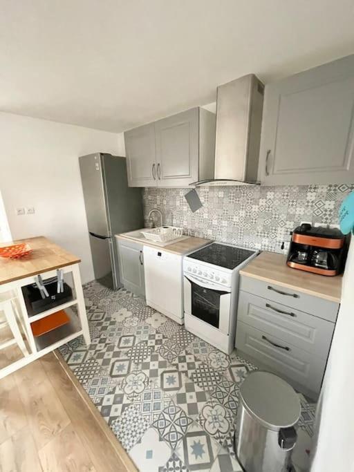 F2 Calme, Chateau, Grand Parquet, Foret Avon Bagian luar foto